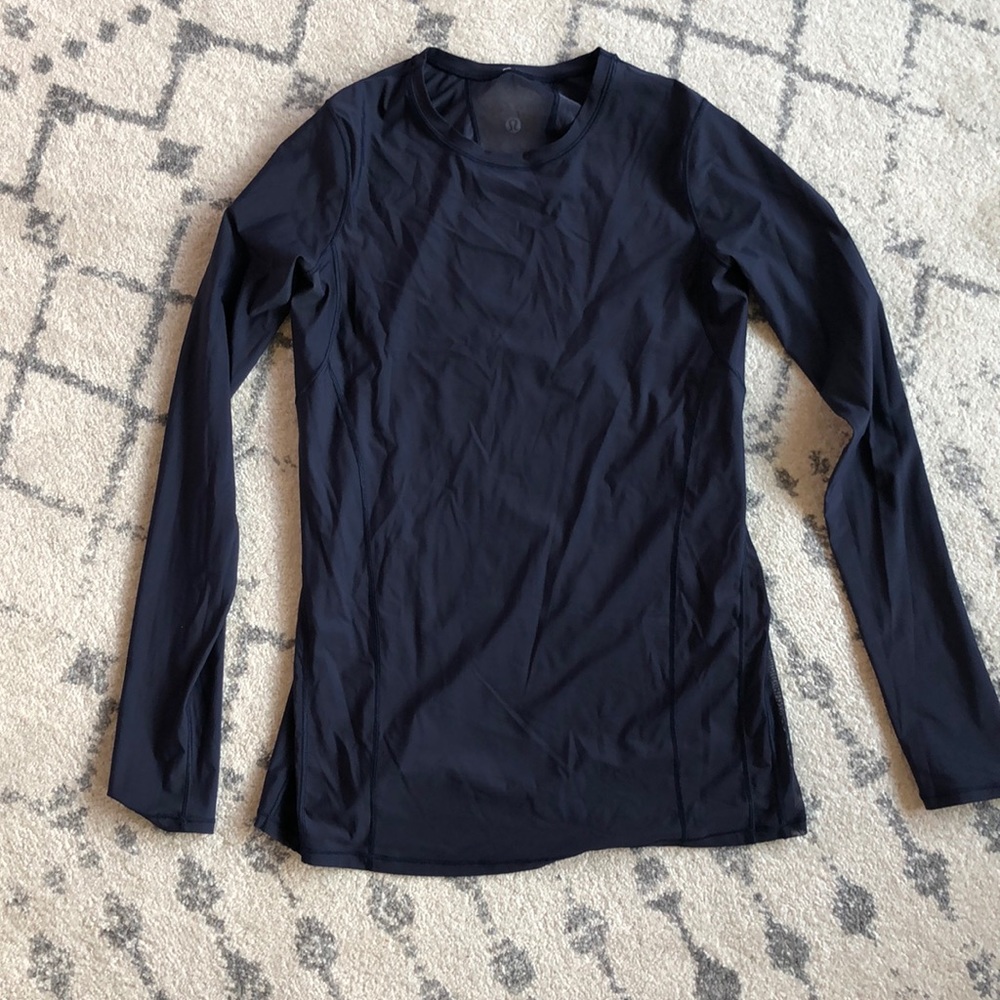 Lululemon workout top